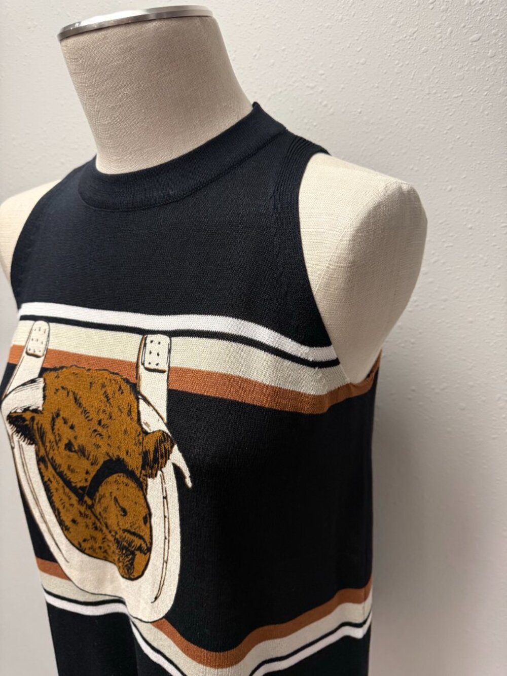 *NEW* 2 Fly Co. Hereford Tank - Picture 5 of 11